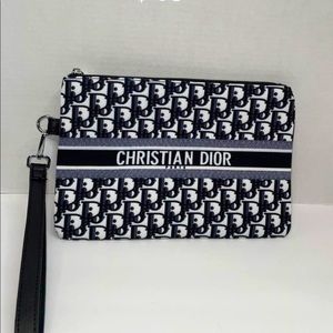 Wristlet logo style dark blue & white